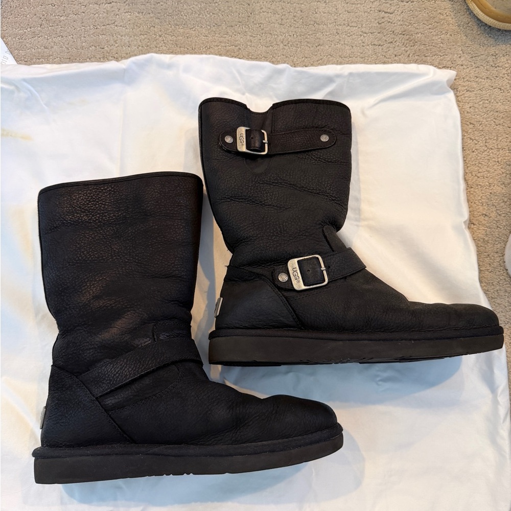 Ugg Kensington Black Leather Shearling Biker Buckle Moto Boots 8W